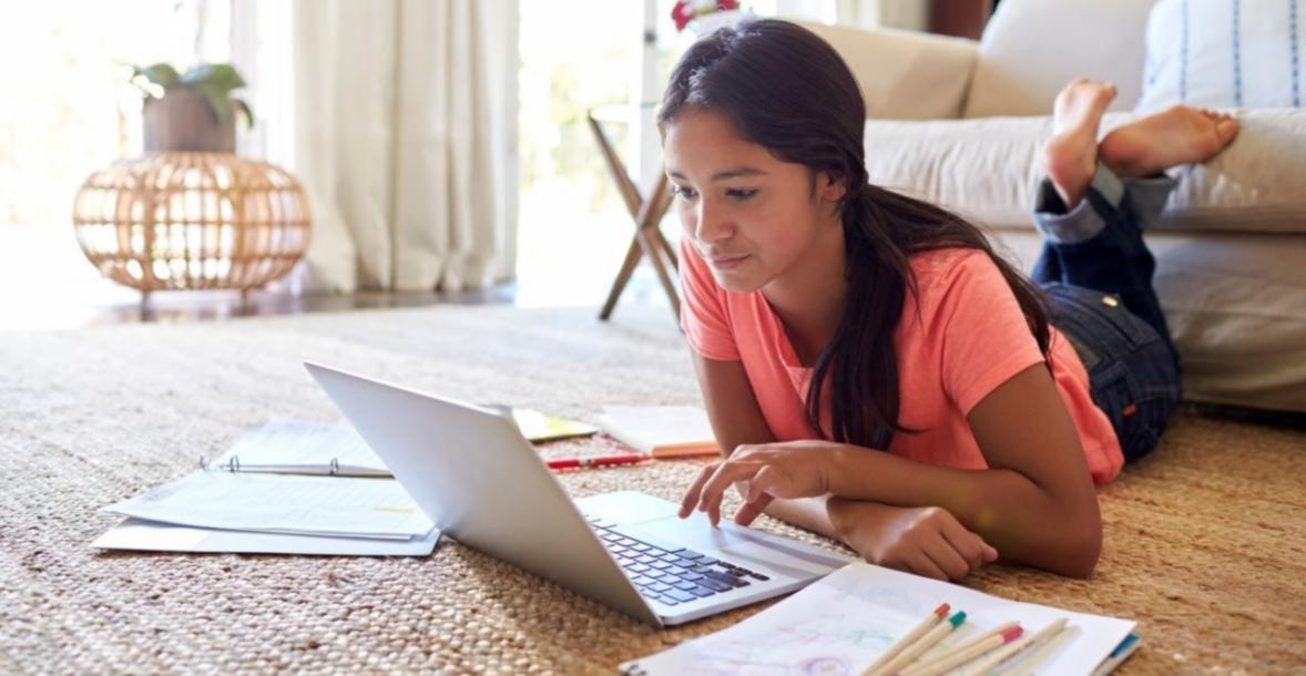 Kolarisora Team bei der Planung neuer Kursmodule